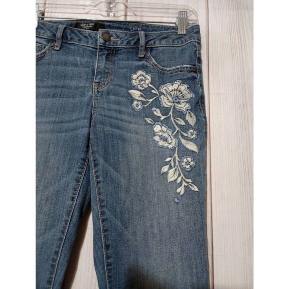 Simply Vera Wang Jeans Ladies 2 Embroidered Capri Y2K - Picture 3 of 9